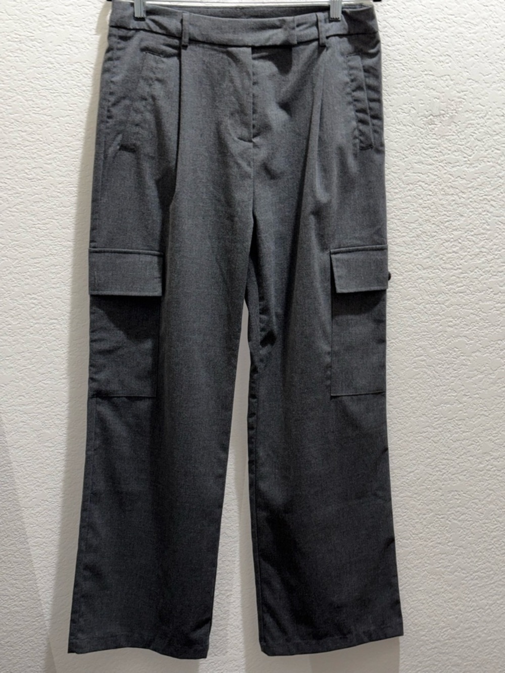 Jacqui E Women’s Gray Cargo Pants
